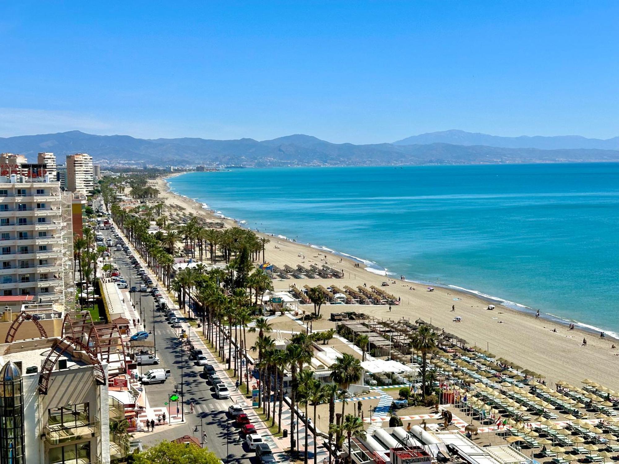 Precioso piso de lujo,4 dormitorios frente al mar Torremolinos Exterior foto