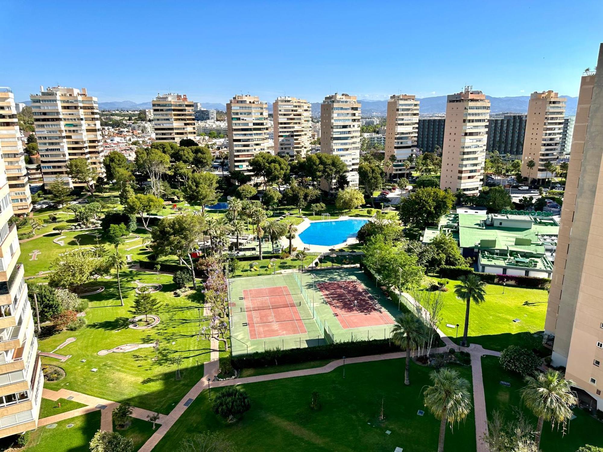 Precioso piso de lujo,4 dormitorios frente al mar Torremolinos Exterior foto